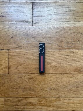 NARS Cosmetics powermatte lip pigment, Explicit Red